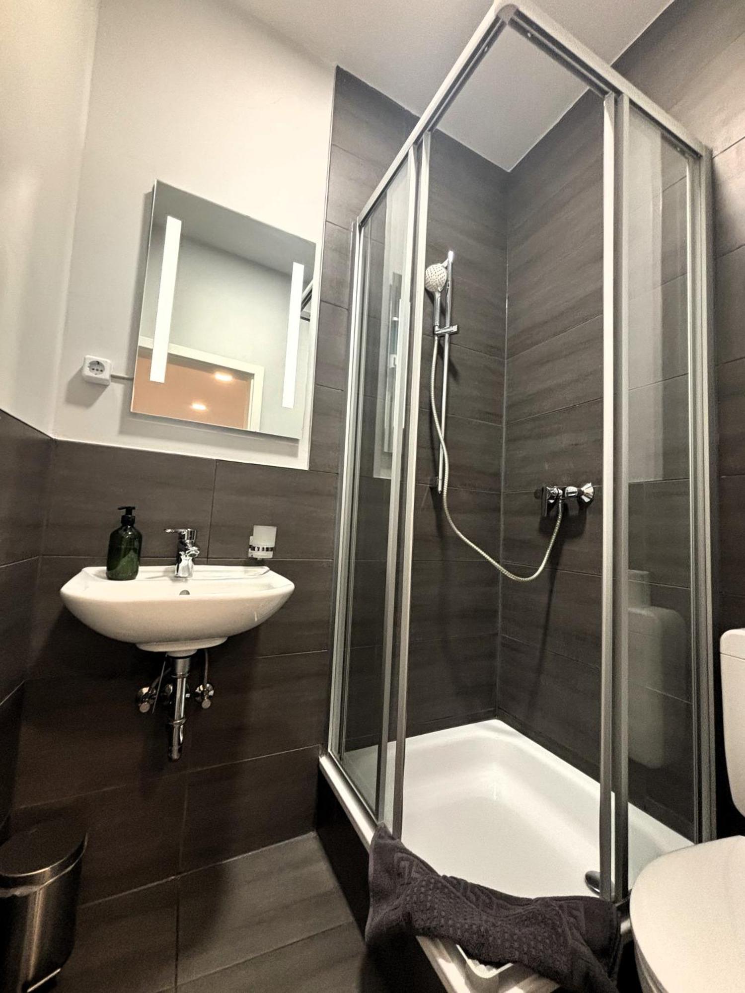 Boutique Hotel Q8 By Simplex Germersheim Luaran gambar