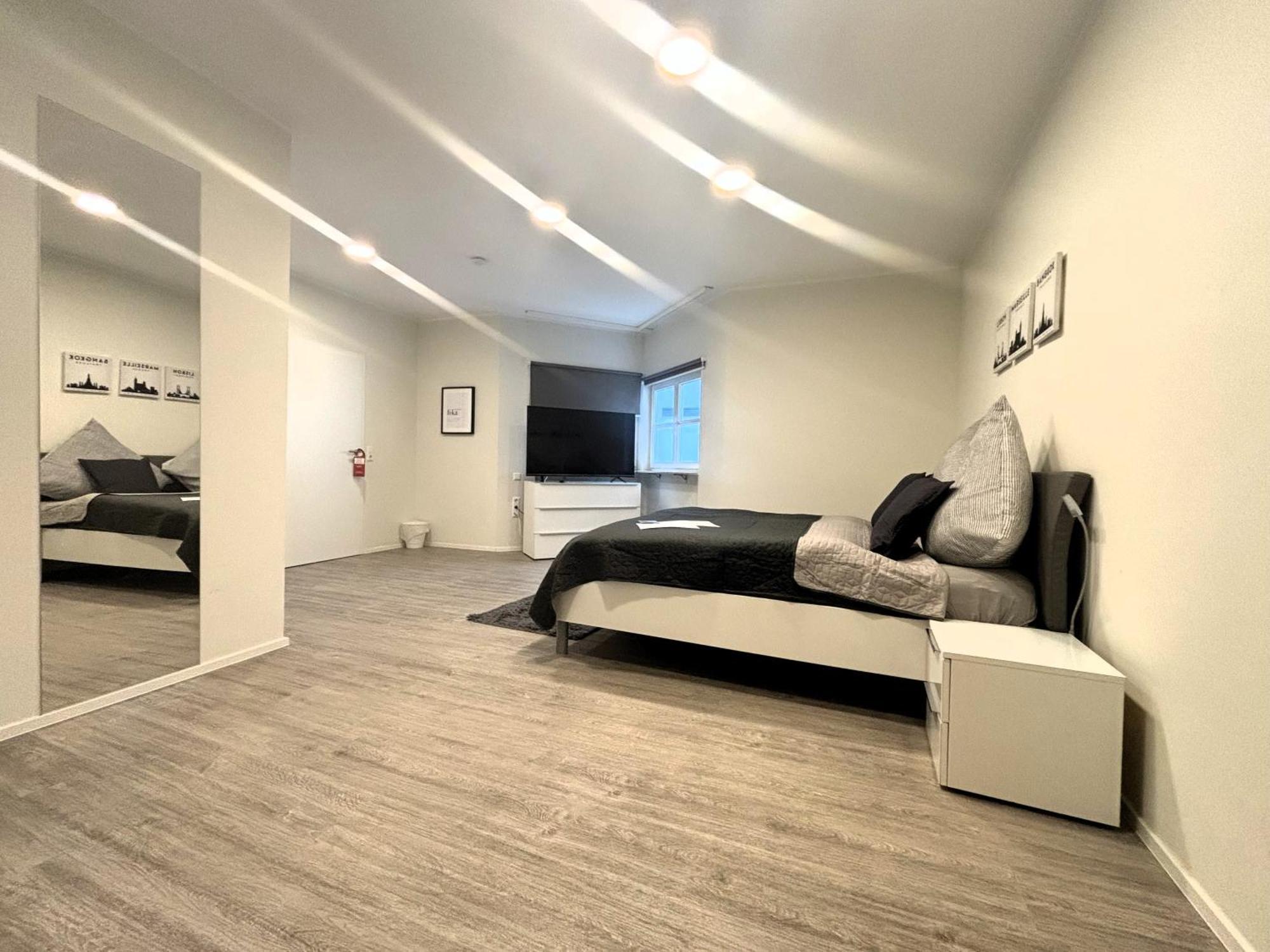 Boutique Hotel Q8 By Simplex Germersheim Luaran gambar